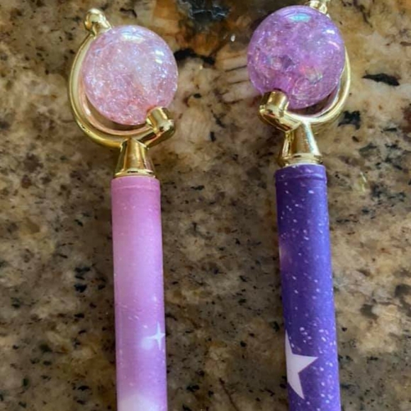 Pencils Set - Picture 5 of 9